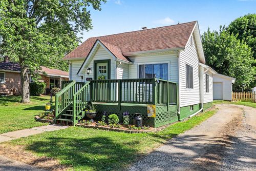 4214 Mill St, North Branch, MI, 48461-9388 | Card Image
