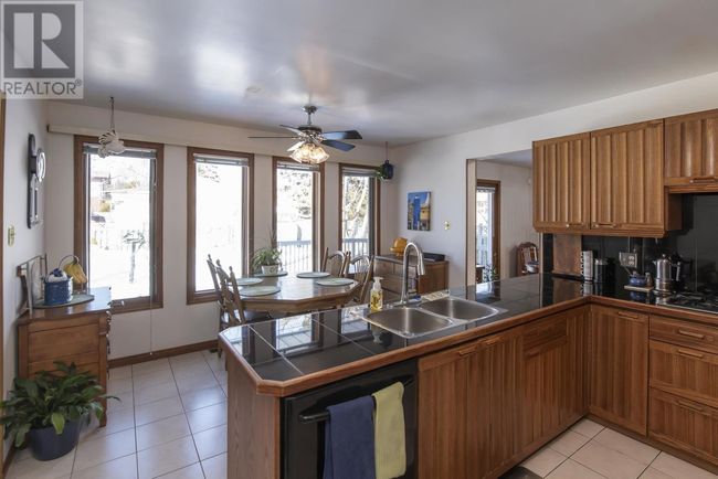 199 Valley St, Home with 5 bedrooms, 4 bathrooms and null parking in Thunder Bay ON | Image 13