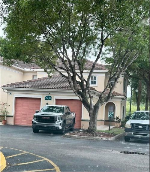 104-2452 Centergate Dr, Miramar, FL, 33025-7211 | Card Image