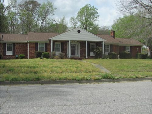3201 Jean Ct, Chesapeake, VA, 23323-1304 | Card Image