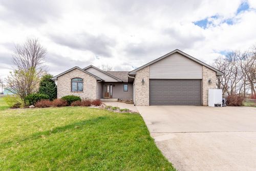 61389 103rd St, Minnesota Lake, MN, 56068-3217 | Card Image