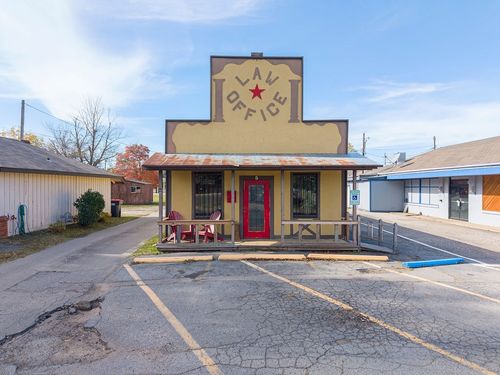 5 S Main St, Greenwood, AR, 72936-4807 | Card Image