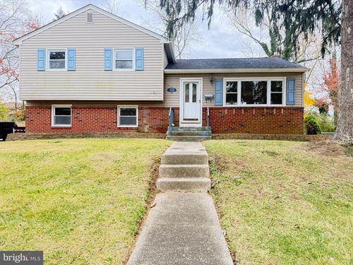 930 Woodlane Rd, MOUNT HOLLY, NJ, 08060-1110 | Card Image