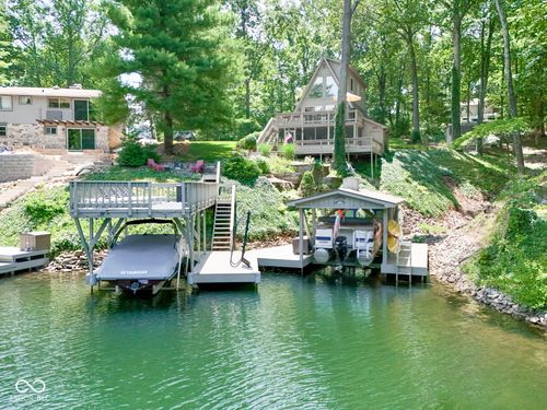 6250 Grosbeak Ct, Nineveh, IN, 46164-9121 | Card Image