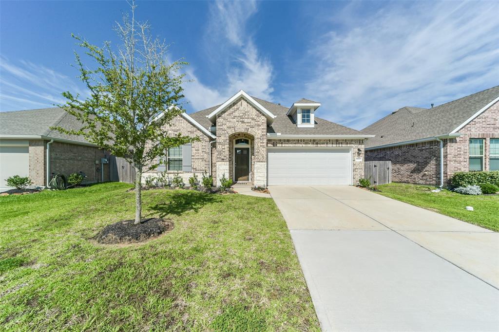 Pinewood Grove Trl, New Caney, TX 77357