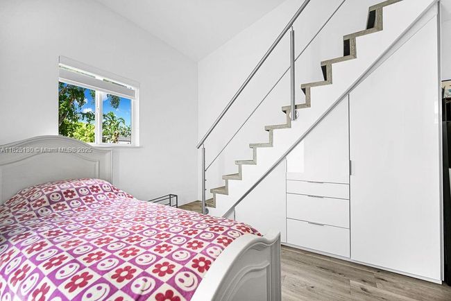 876 Ne 81 St St, House other with 3 bedrooms, 2 bathrooms and null parking in Miami FL | Image 35