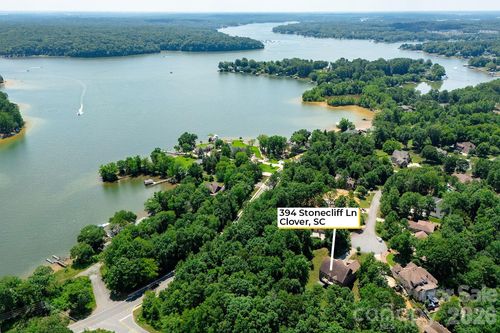 394 Stone Cliff Ln, Lake Wylie, SC, 29710-6082 | Card Image