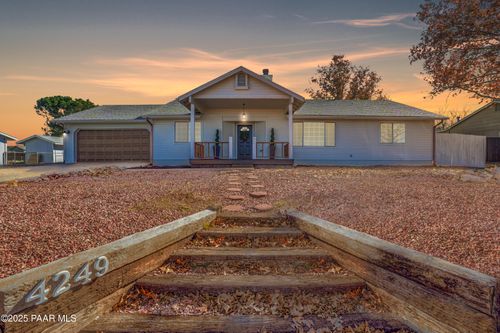 4249 N Cholla Dr, Prescott Valley, AZ, 86314-7410 | Card Image