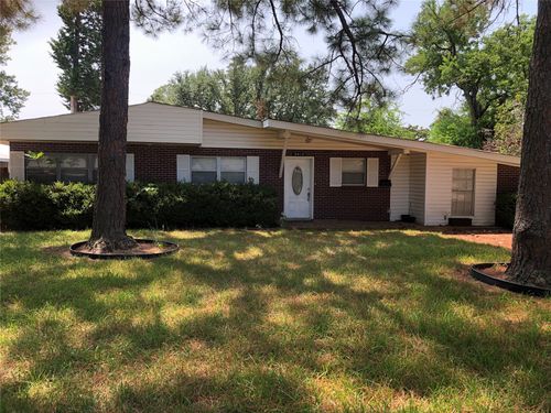 2412 Ashland Ave, Bossier City, LA, 71111-2405 | Card Image