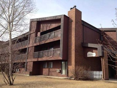 202 - 3002 56 Ave, Condo with 2 bedrooms, 1 bathrooms and 1 parking in Lloydminster AB | Image 2