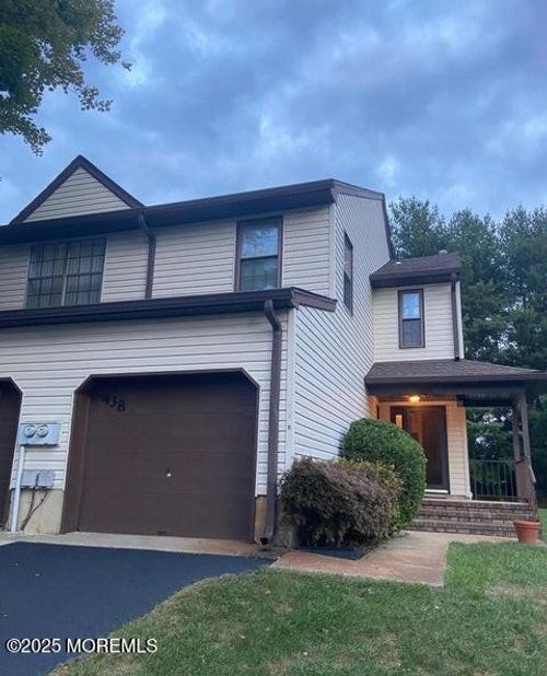438-438 Oak Knoll Dr, Manalapan, NJ, 07726-3871 | Card Image