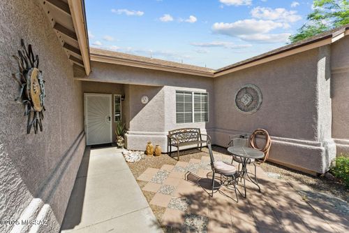 8902 N Soft Winds Drive, Tucson, AZ, 85742 | Card Image