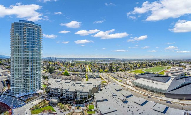 1506 - 7683 Park Crescent, Condo with 2 bedrooms, 2 bathrooms and 1 parking in Burnaby BC | Image 1