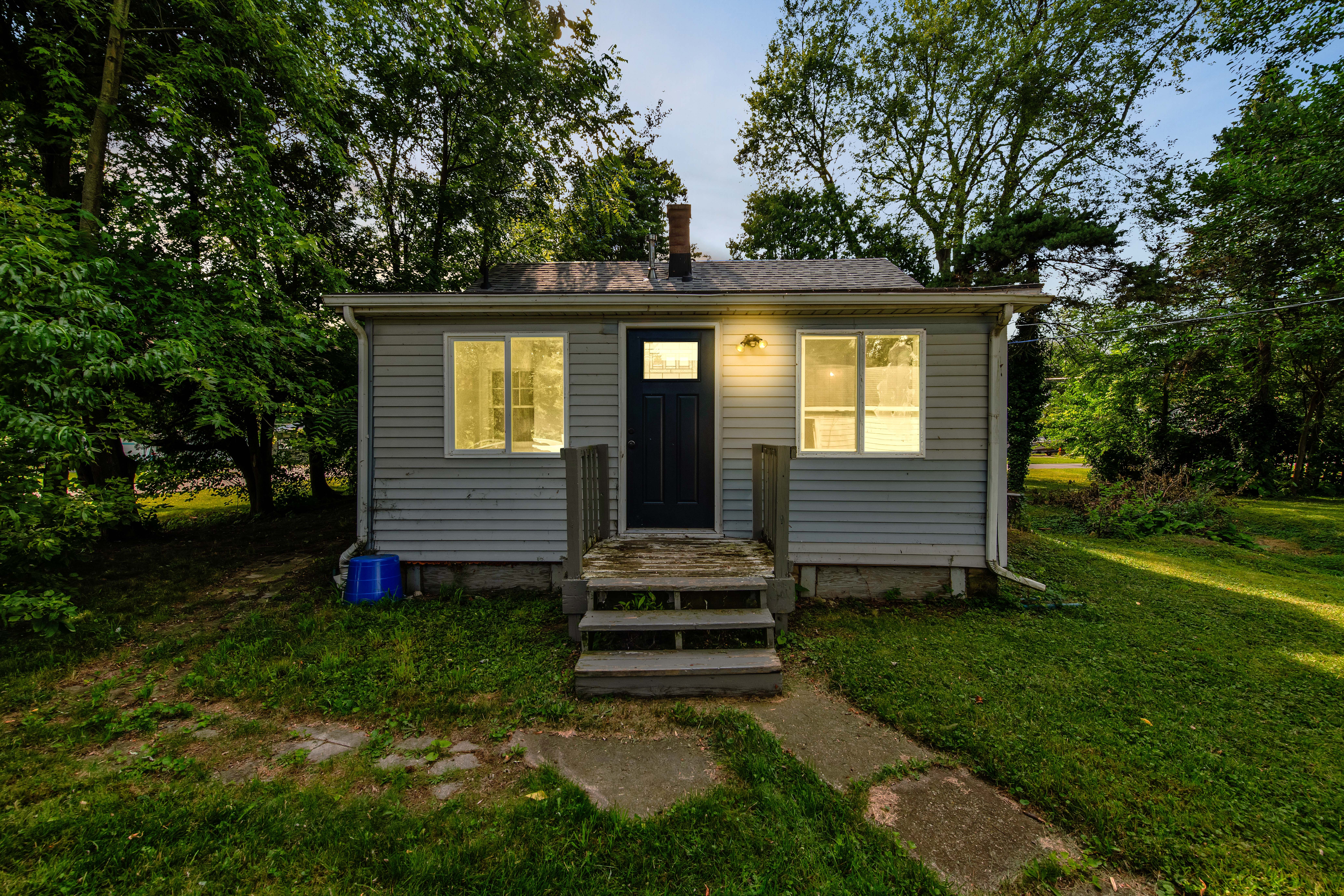 Pleasantview St, Monroe, MI 48162