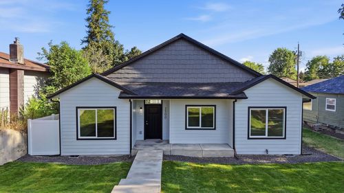 1500 E North Ave, Spokane, WA, 99207-4053 | Card Image