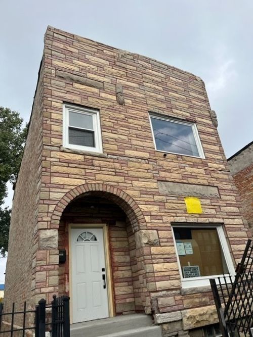 326 N Francisco Ave, CHICAGO, IL, 60612-1704 | Card Image