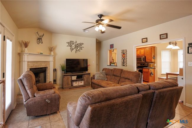 6 S Bobcat Ct, House other with 3 bedrooms, 2 bathrooms and null parking in Morgans Point Resort TX | Image 16