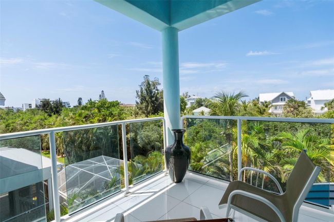 The third level Lanai. | Image 38