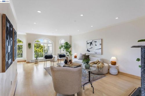 penthouse-20 Dorado Ter, San Francisco, CA, 94112 | Card Image