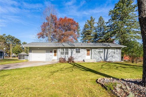 1516 Wilcox St, Menomonie, WI, 54751-4634 | Card Image