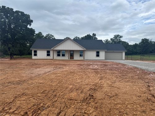 1013 Hereford Dr, Springtown, TX, 76082-2944 | Card Image