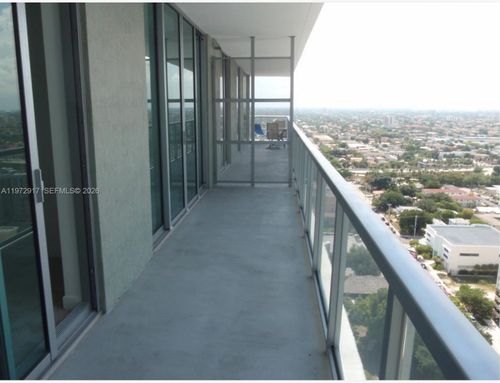 2016-n-1111 Sw 1st Ave, Miami, FL, 33130-5401 | Card Image
