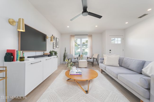 185 Pine St, House other with 3 bedrooms, 2 bathrooms and null parking in ATLANTIC BEACH FL | Image 6