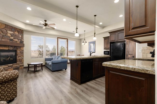 2020 N Pebble Beach Dr- Unbranded (5 of | Image 5