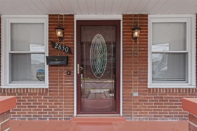 2830 Castlegate Ave, House other with 3 bedrooms, 2 bathrooms and 3 parking in Brookline PA | Image 7
