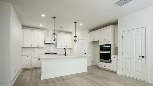 1854 Butterfly Way Ne, Marietta, GA, 30066-2401 | Card Image