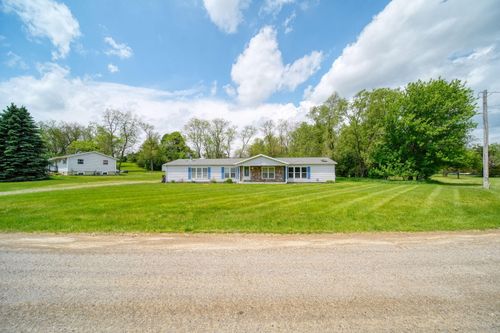 120 Kathy Ln, Brooklyn, MI, 49230-9765 | Card Image