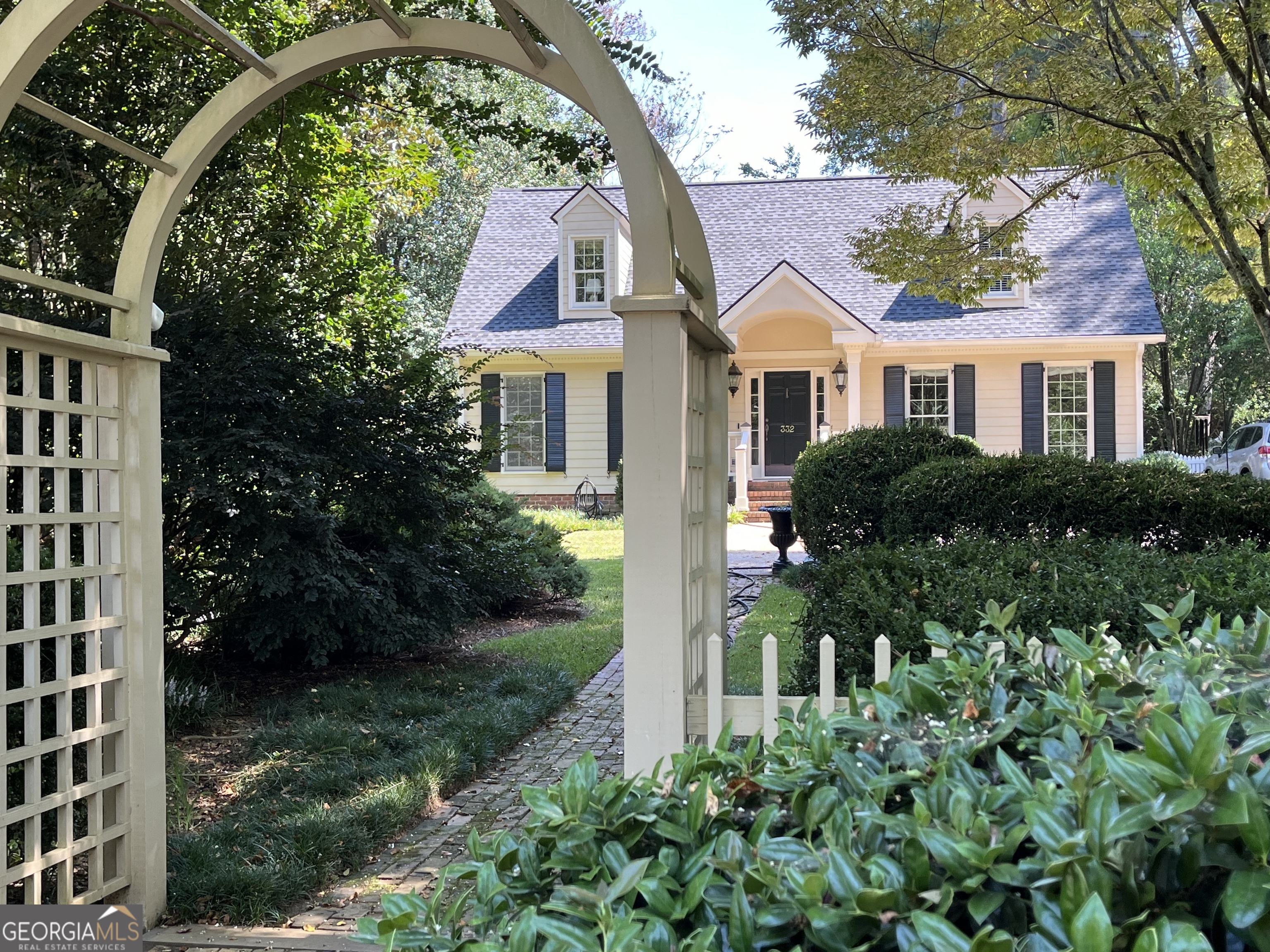 Crescent Rd, Griffin, GA 30224