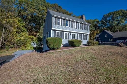 15 Rayburn Dr, Millbury, MA, 01527-4179 | Card Image