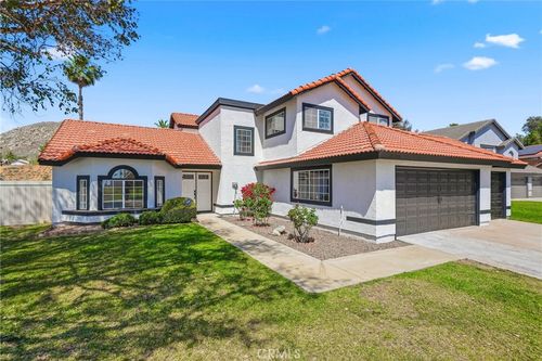 25708 Poplar Ct, Moreno Valley, CA, 92557-5833 | Card Image