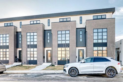 1607 37 Ave Sw, Calgary, AB, T2T2H2 | Card Image