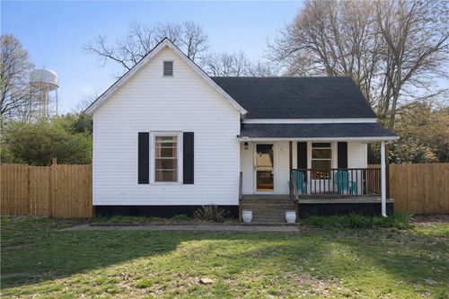 31 E Central Ave, Iva, SC, 29655 | Card Image