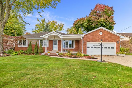 41589 Windmill St, Harrison Township, MI, 48045-5910 | Card Image