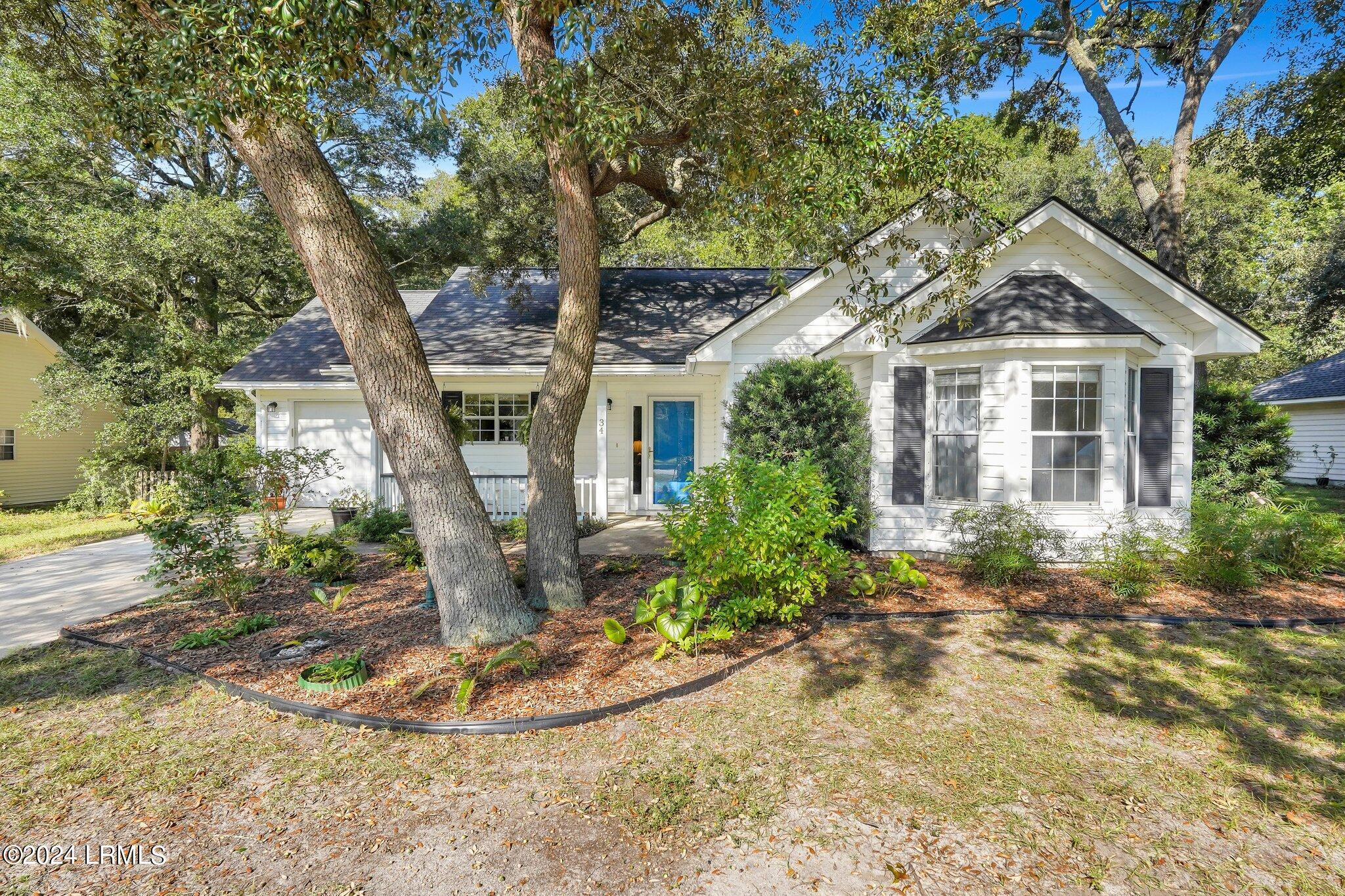 Le Moyne Dr, Beaufort, SC 29907