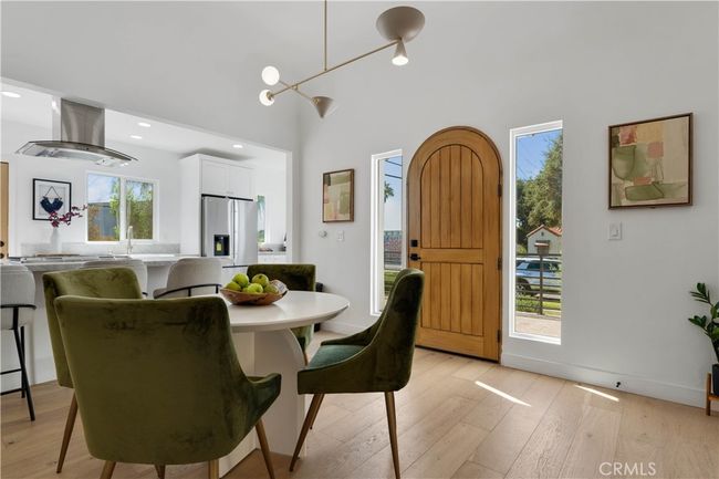 453 Alberta St, House other with 3 bedrooms, 2 bathrooms and 2 parking in Altadena CA | Image 4