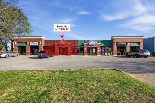 384 E Sunbridge Dr, Fayetteville, AR, 72703-1868 | Card Image