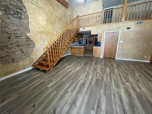 122 S Main St, Springtown, TX, 76082-2560 | Card Image