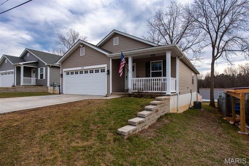 1668 Missouri Ave, Pacific, MO, 63069-3454 | Card Image