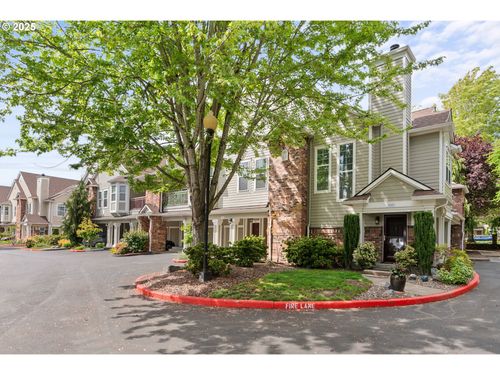 303-1260 Ne Horizon Loop, Hillsboro, OR, 97124-6612 | Card Image