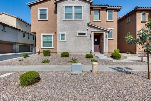 2039 N 77th Dr, Phoenix, AZ, 85035-5117 | Card Image
