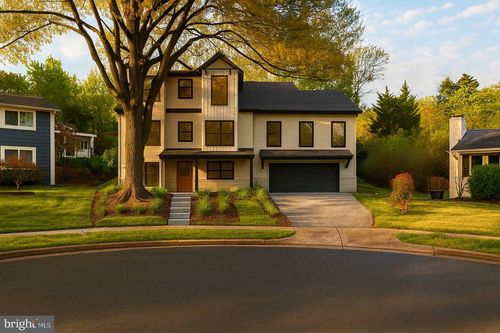 2700 Bryan Pl, Alexandria, VA, 22302-3901 | Card Image