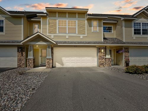 1625 Fox Hunt Way, Victoria, MN, 55386-4537 | Card Image