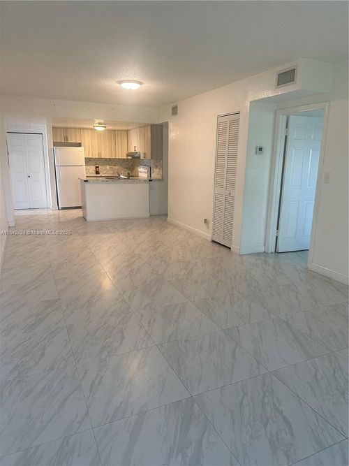 apt-2-3901 Nw 9th Ave, Deerfield Beach, FL, 33064-1912 | Card Image