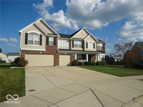 5077 Gunston Ln, Plainfield, IN, 46168-7371 | Card Image