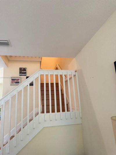 10967 - 10967 Nw 79th St, Townhouse with 4 bedrooms, 2 bathrooms and null parking in Doral FL | Image 3