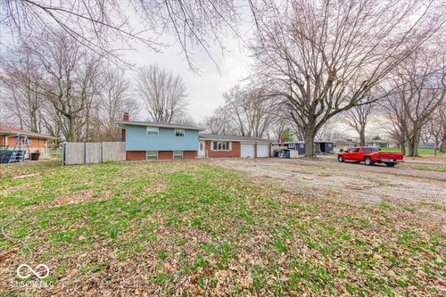 1037 Main St, Greenwood, IN, 46142-1923 | Card Image
